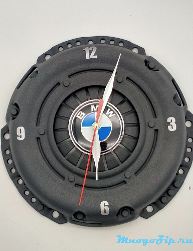 Часы с логотипом BMW 